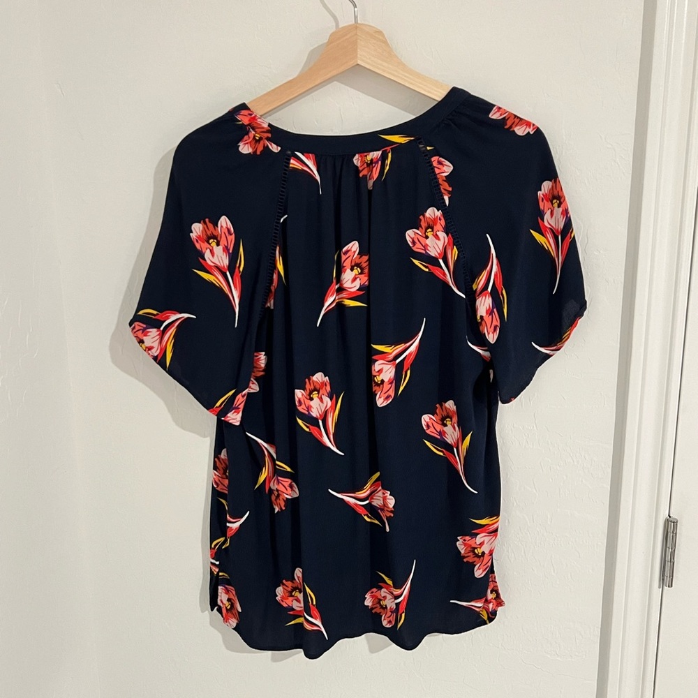 Express Blouse - Picture 2 of 3